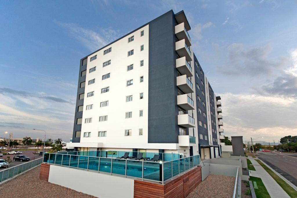 Allure Hotel y Apartamentos Townsville Exterior foto